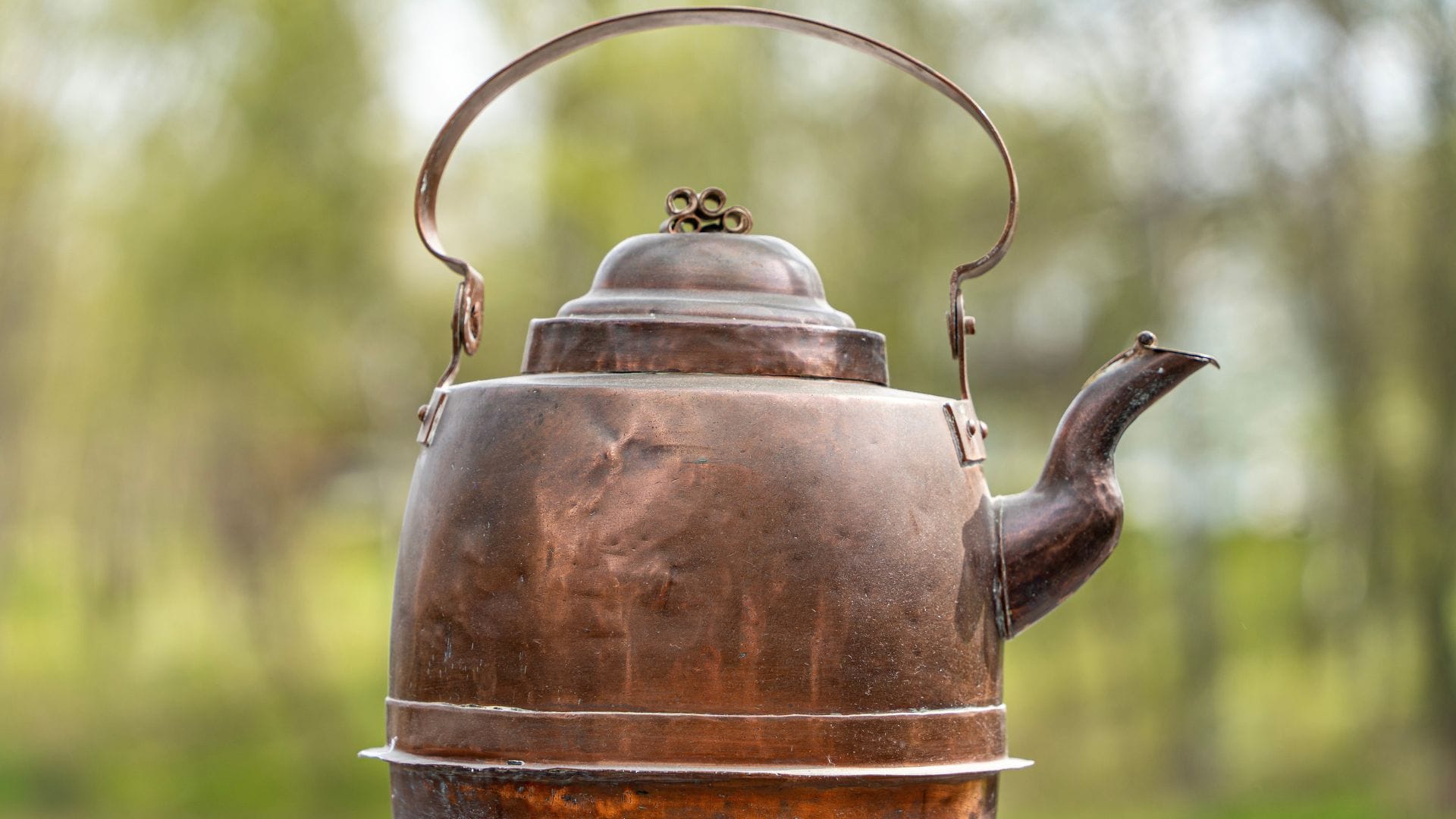 Copper Cleaning Guide: How to Easily Remove Black Tarnished Layers from Copper Utensils at Home