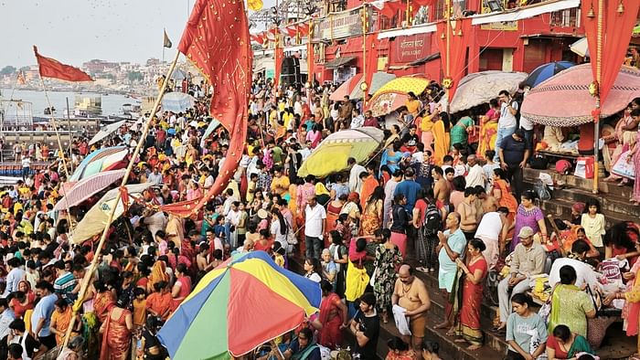 Ganga Dussehra 2025 Lakhs of devotees took holy dip in Kashi