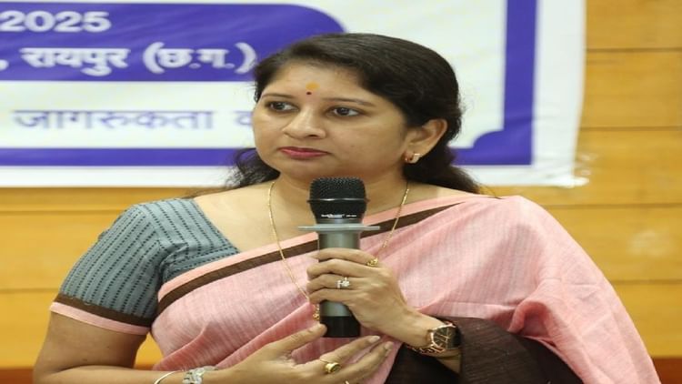 CG: बच्चों के प्रति क्रूरता को लेकर सख्त हुआ बाल अधिकार संरक्षण आयोग, डॉ. वर्णिका शर्मा ने दिए सख्त निर्देश