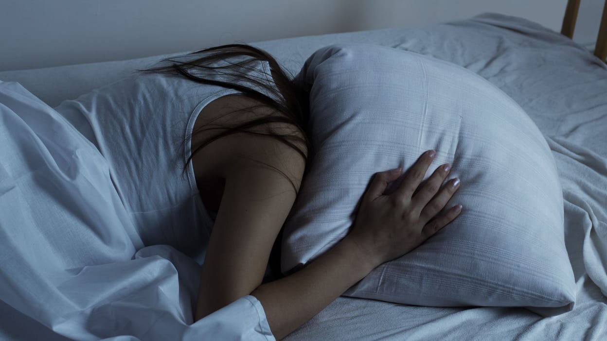 Health Tips:किस विटामिन की कमी से रात में नहीं आती है नींद? इन फूड्स से करें इसकी कमी दूर - Which Vitamin Deficiency Causes Sleeplessness At Night Add This Foods In Your