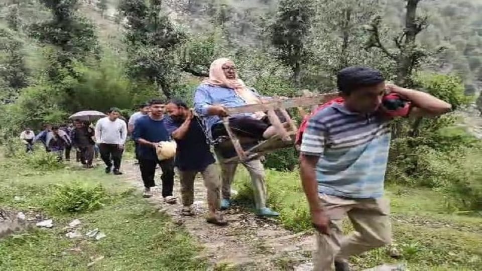 Villagers brought ex-soldier on foot for 8 km to reach the road in bageshwar