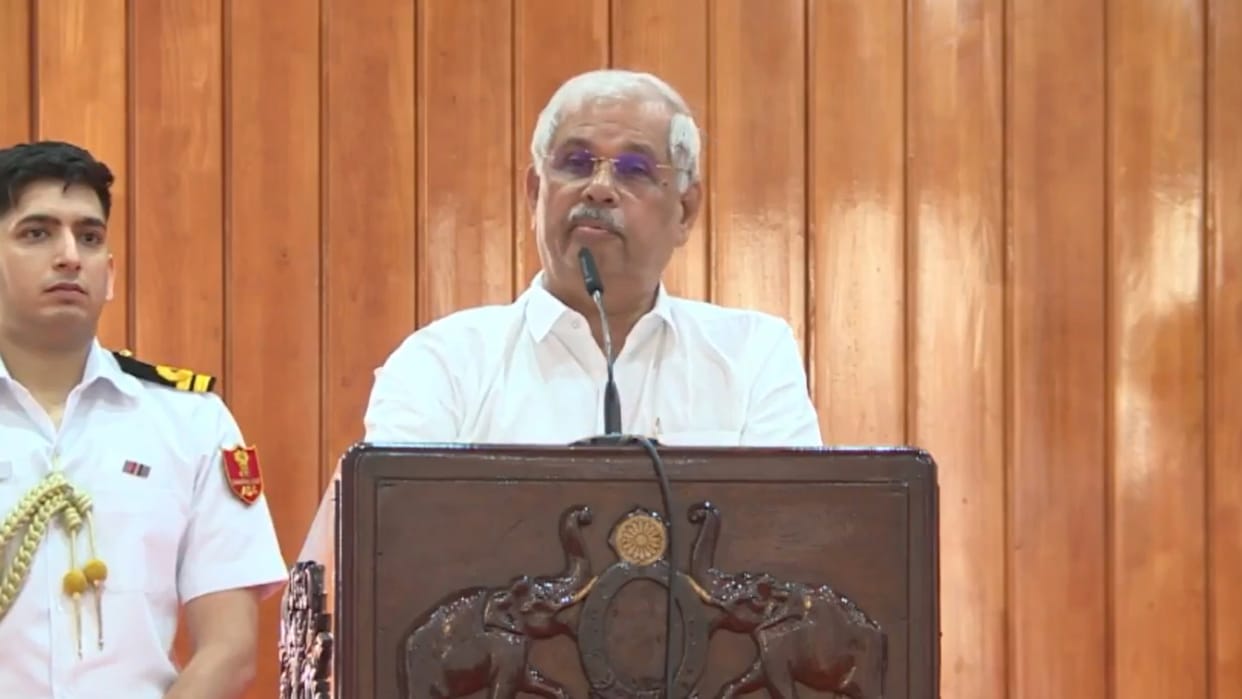 Kerala govt boycotts event over Bharat Mata portrait Governor Rajendra Vishwanath Arlekar