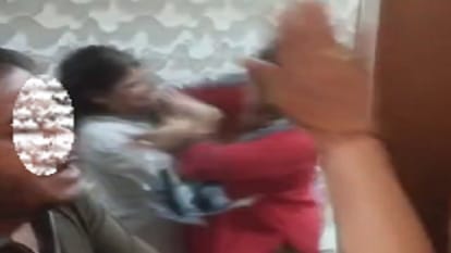 Meerut: Father of two daughters was living in a live-in relationship with his girlfriend, wife suddenly arrive