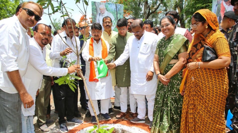 Indore News: Leaders Launch Global Green Drive with Tree Plantation from Indore to Russia