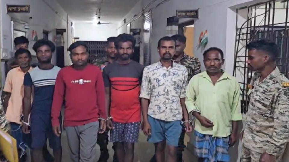 Kondagaon police arrested six cow smugglers