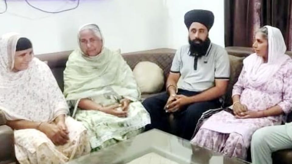 Punjabi Man Kidnapped in Iran rescued by Police going to Australia on dunki