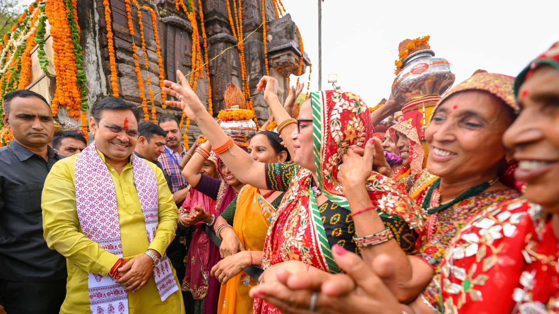 Vande Ganga water conservation-public campaign launched, Chief Minister did shramdaan at Ramgarh dam