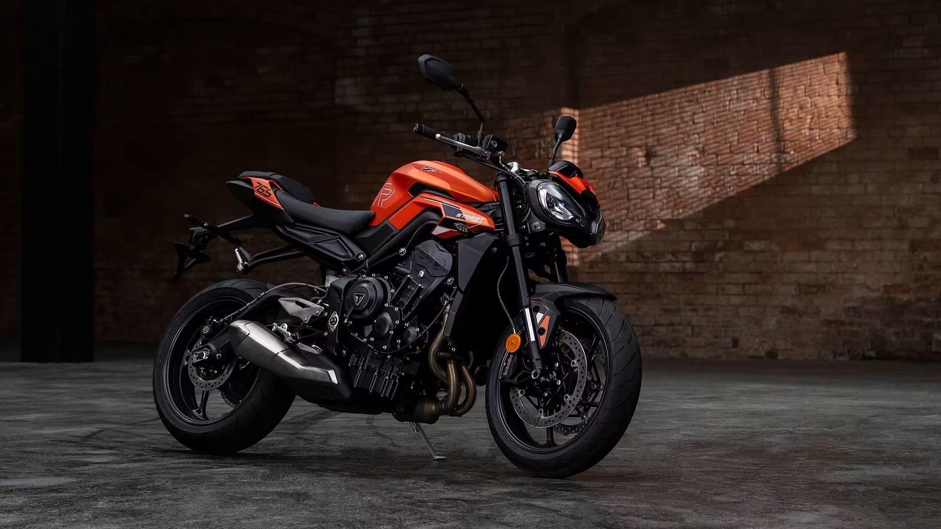 Top Middleweight Street Bike middle-weight street naked motorcycles
