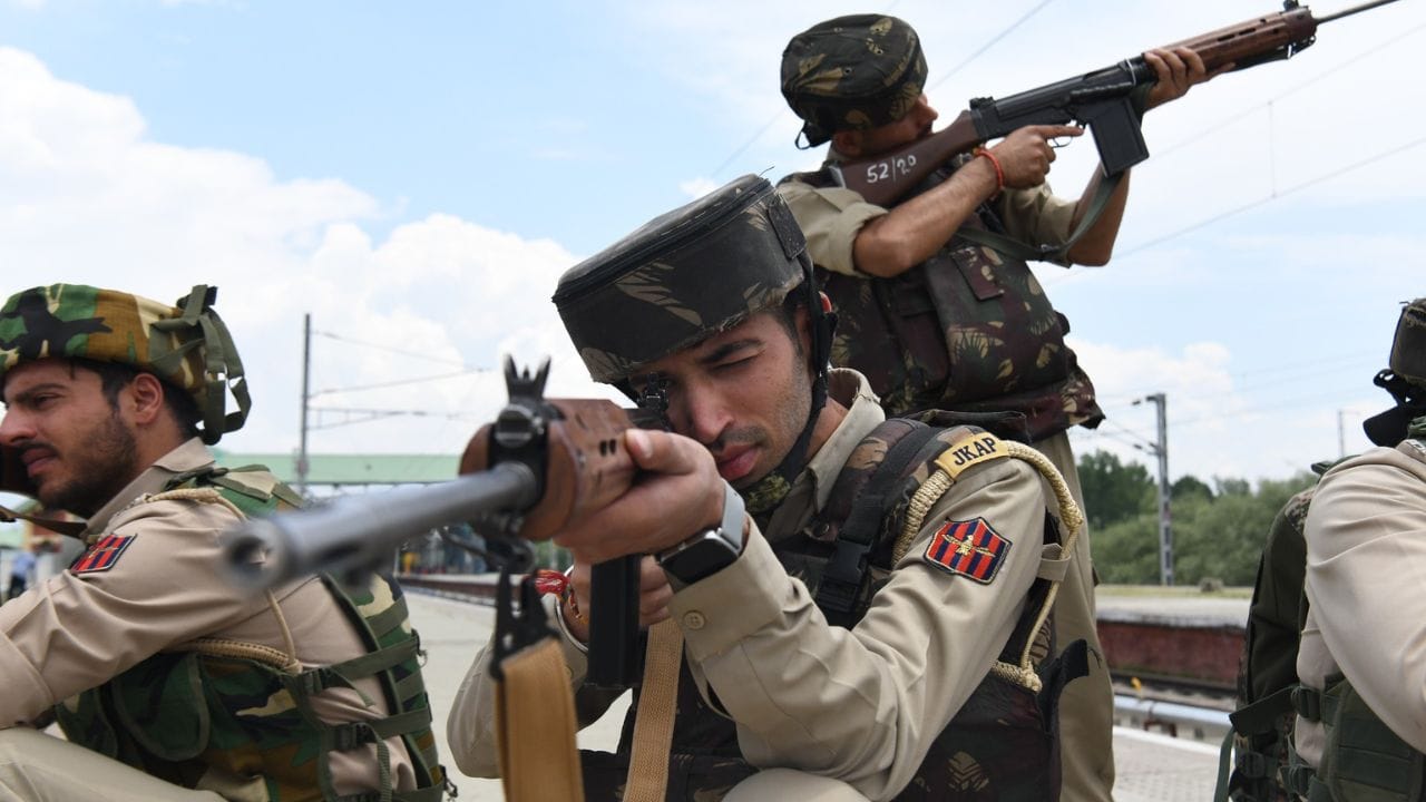 Security beefed up on Srinagar-Banihal rail track before inauguration