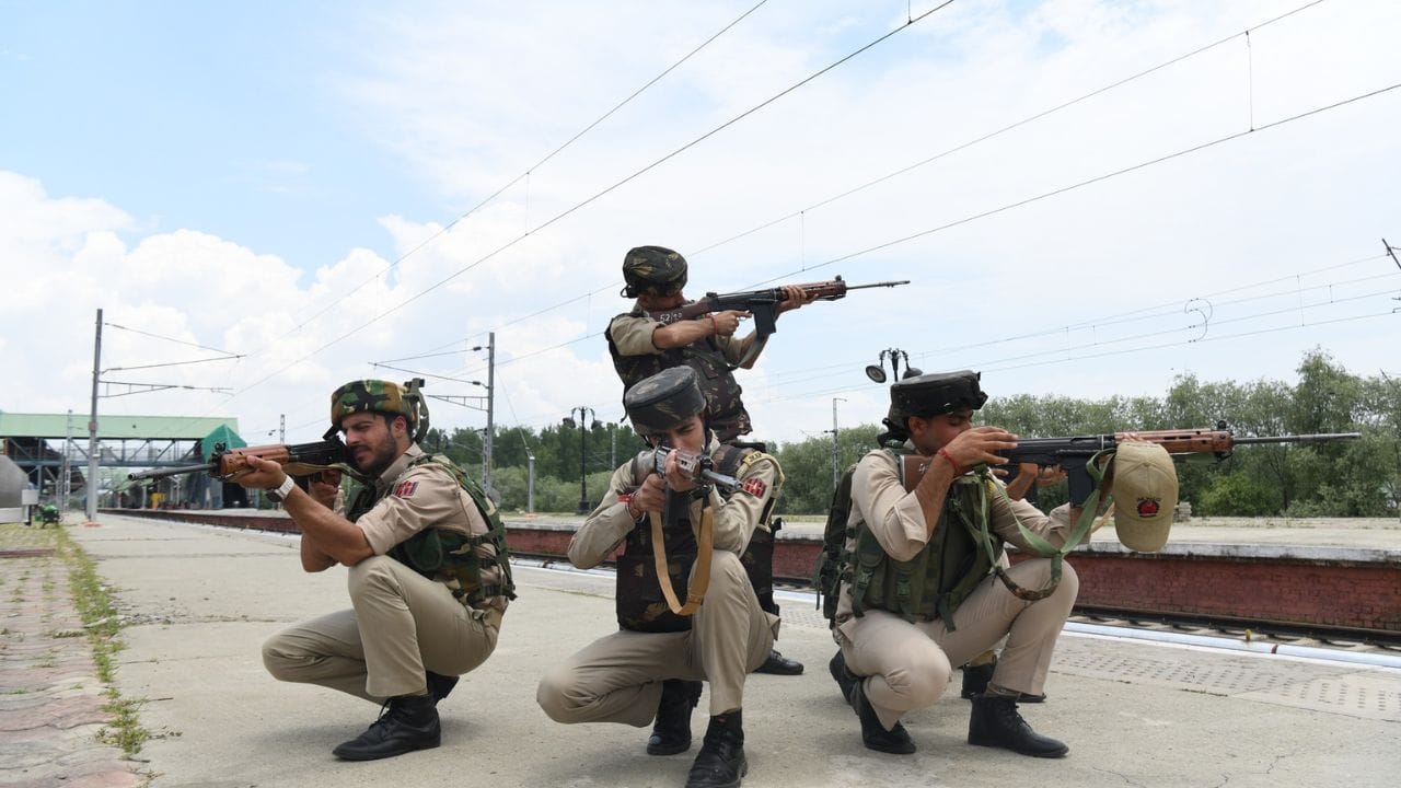 Security beefed up on Srinagar-Banihal rail track before inauguration
