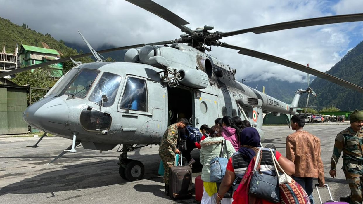 Sikkim: Rescue operations gained momentum with help of IAF helicopters 199 people evacuated