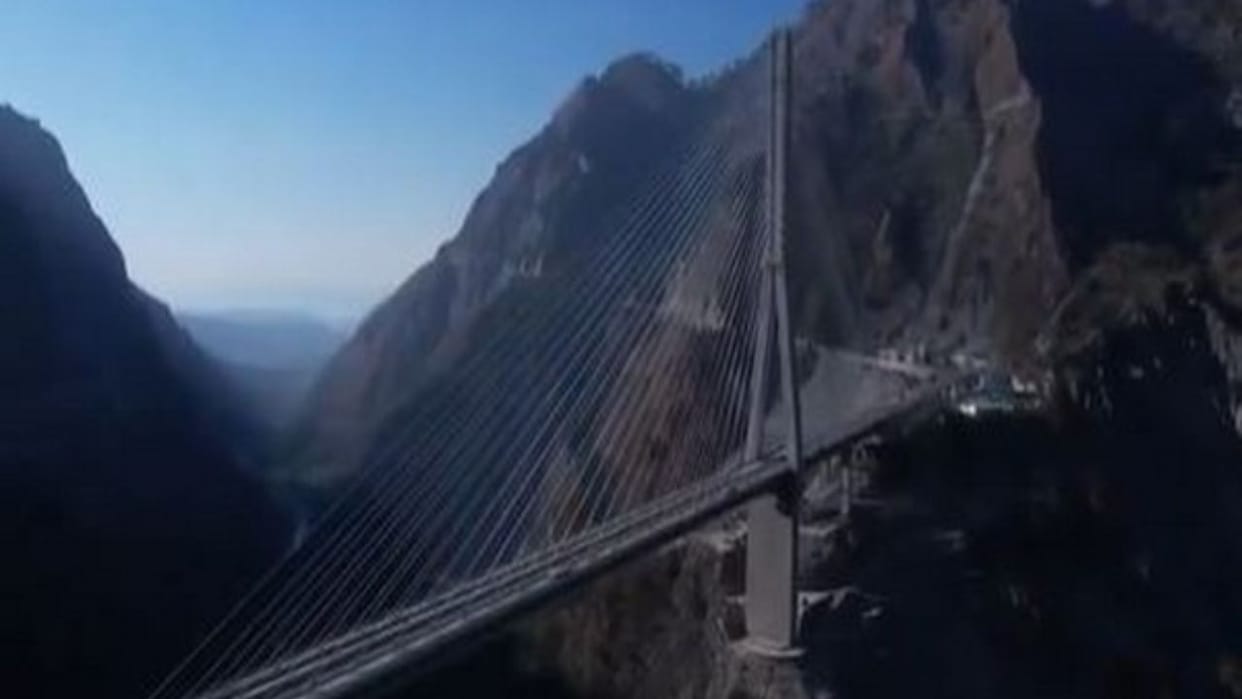 J&K: PM Modi will inaugurate the country's first cable-stay rail bridge Anji Khad today, Railway Minister shar