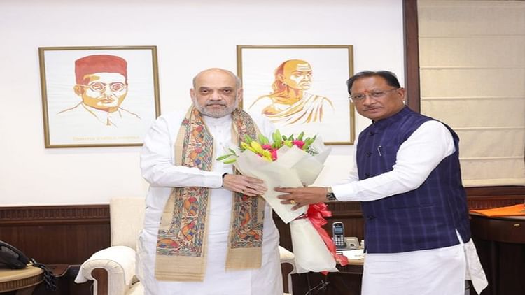 Chhattisgarh: सीएम साय ने दिल्ली में गृह मंत्री अमित शाह से की मुलाकात, नक्सलवाद समेत कई मुद्दों पर हुई चर्चा