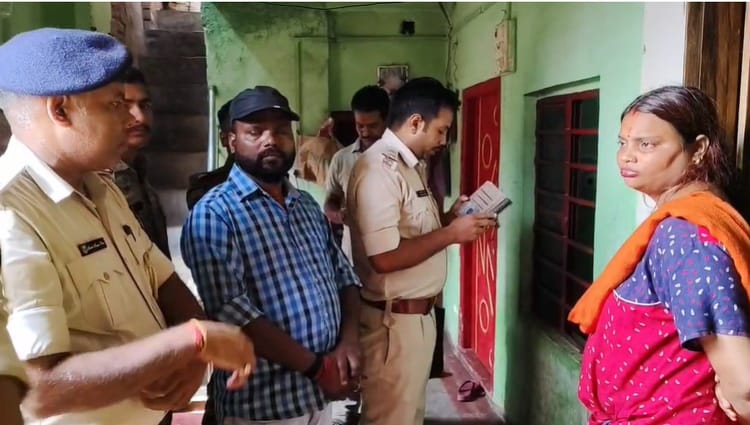 Bihar News: पारिवारिक विवाद में महिला ने की खुदकुशी, अनबन के चलते पति रहता था दो बच्चों संग अलग; जांच जारी