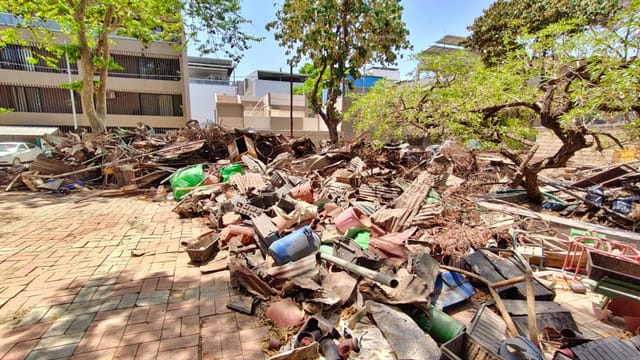 स्मार्ट सिटी में संवरने के बजाए उजड़ गया नेहरू पार्क