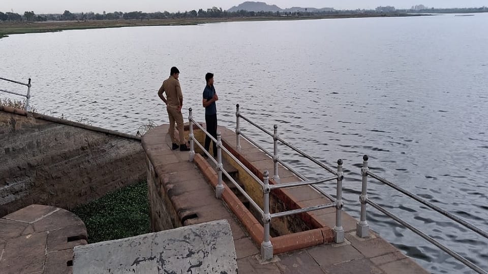 Sensation due to finding three bodies at different places in Jhansi