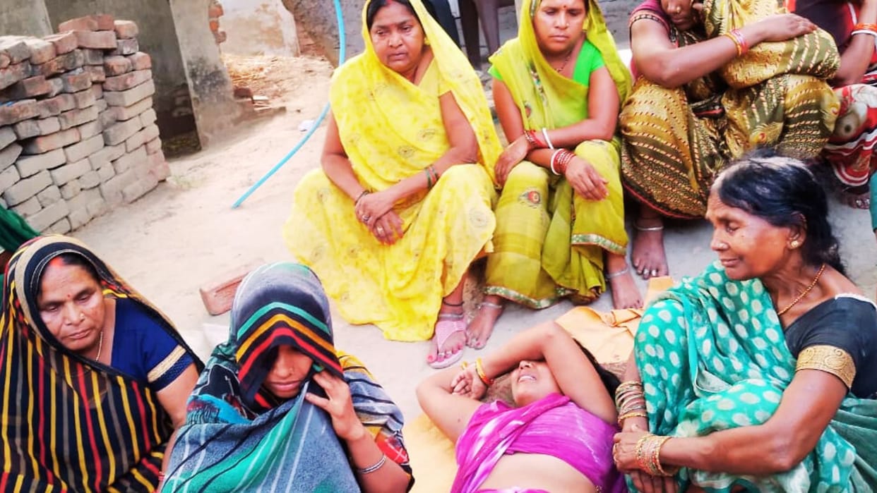Train and Road Accident in ghazipur Seven people dead including women mourning in family