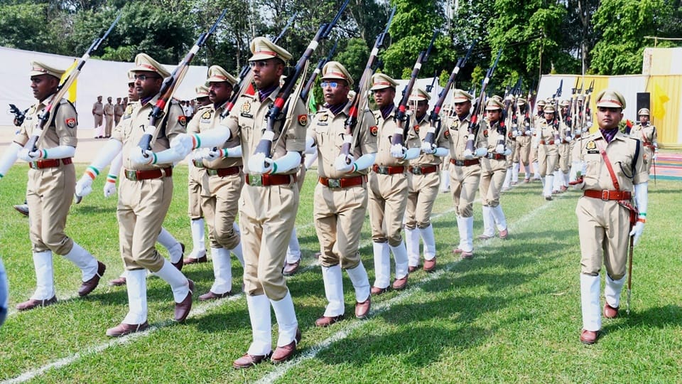 Passing out parade: Police gets 34 new Deputy SPs, Sultanpur Gaurav Sarvang Sarvottam, see pictures