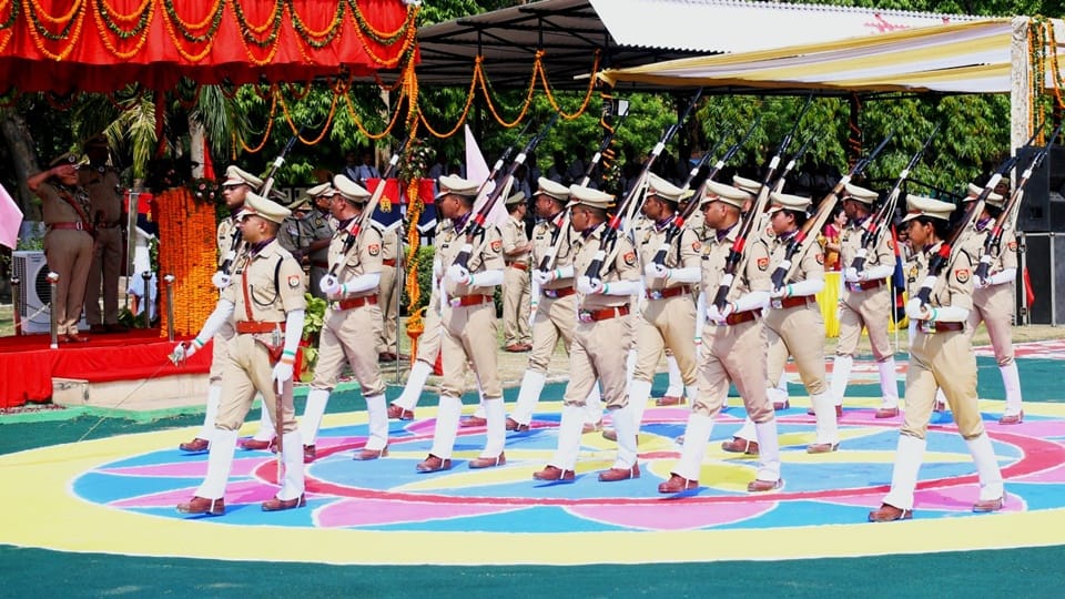 Passing out parade: Police gets 34 new Deputy SPs, Sultanpur Gaurav Sarvang Sarvottam, see pictures