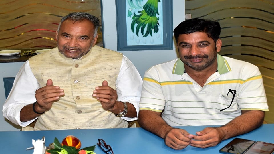 Bijendra Singh lashed out at Satish Gautam for becoming FCI chairman