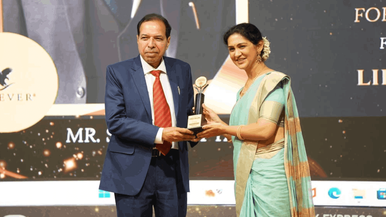 Sunil Gupta received the Direct Selling Award