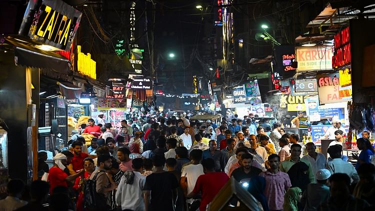 Eid Ul Adha : ईद-उल-अजहा आज, जामा मस्जिद पर सभी तैयारियां पूरी; बकरीद के मौके पर दिल्ली के बाजार गुलजार