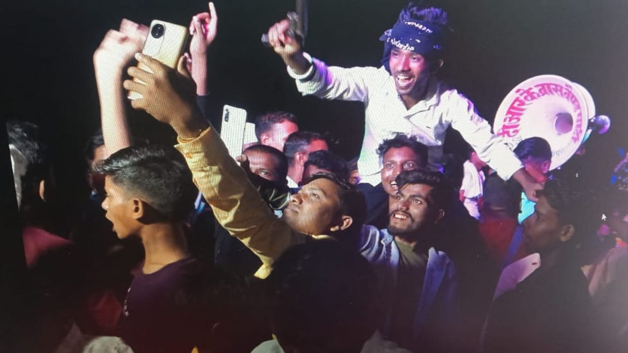 Chaos over selfie in the wedding procession fierce fighting