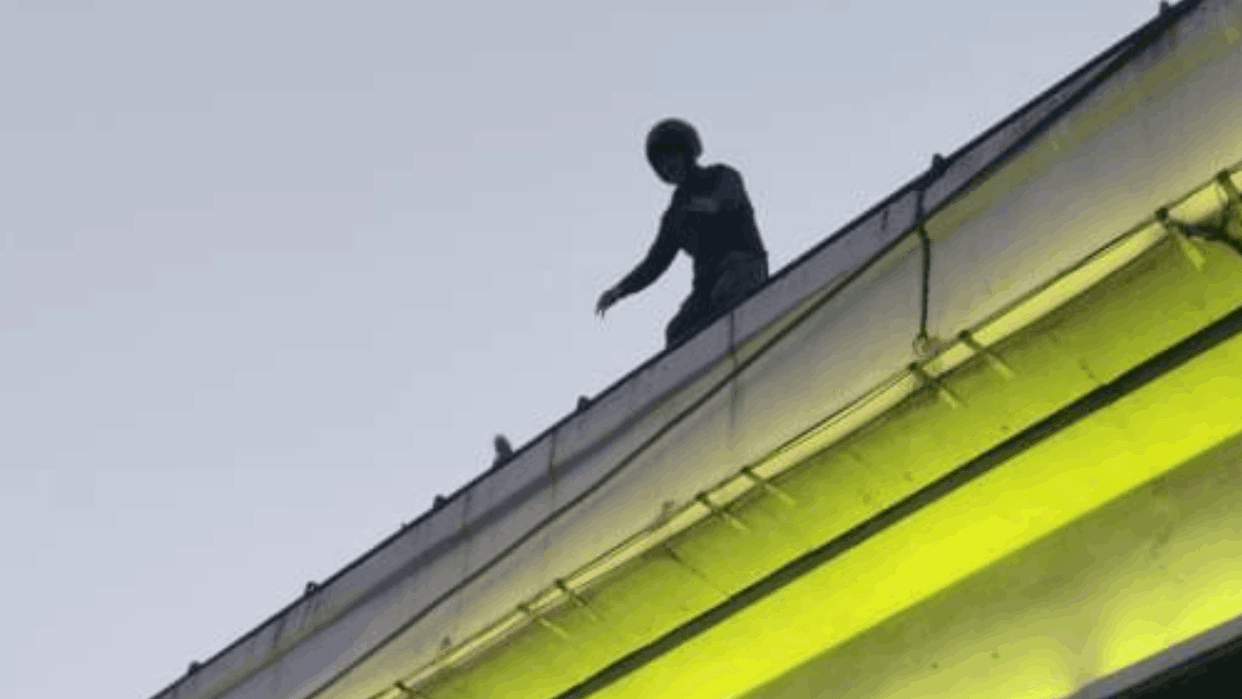 husband attempted suicide by jumping from flyover After fight with his wife