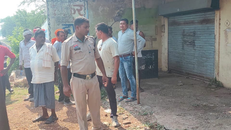 A young man committed suicide by hanging himself in Bilaspur