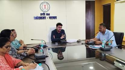 चार-चार लाख की आर्थिक सहायता