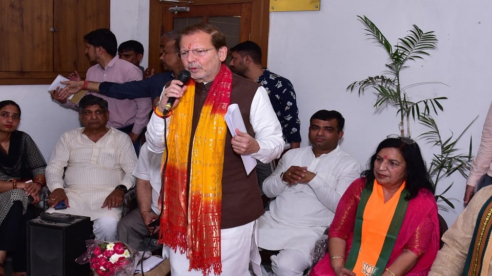 Minister Arvind Sharma praises modi govt 11 year tenure