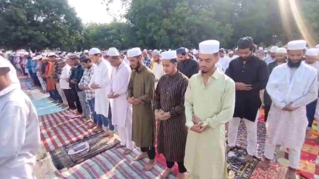Eid ul adha 2025 bakrid festival Muslim community People offered morning namaz Uttarakhand News in hindi
