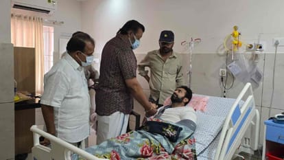 Union Minister Suresh Gopi met actor Shine Tom Chacko at a private hospital in Thrissur