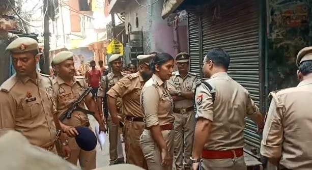 Kanpur Elder brother killed younger brother by stabbing with knife dispute over not paying electricity bill