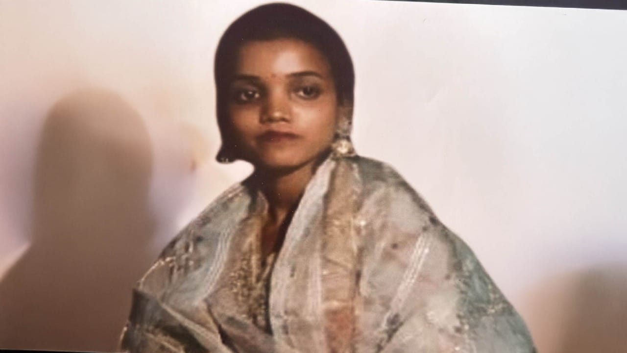 body of Delhi girl Nilesh found in a suitcase her lover murdered her in hapur