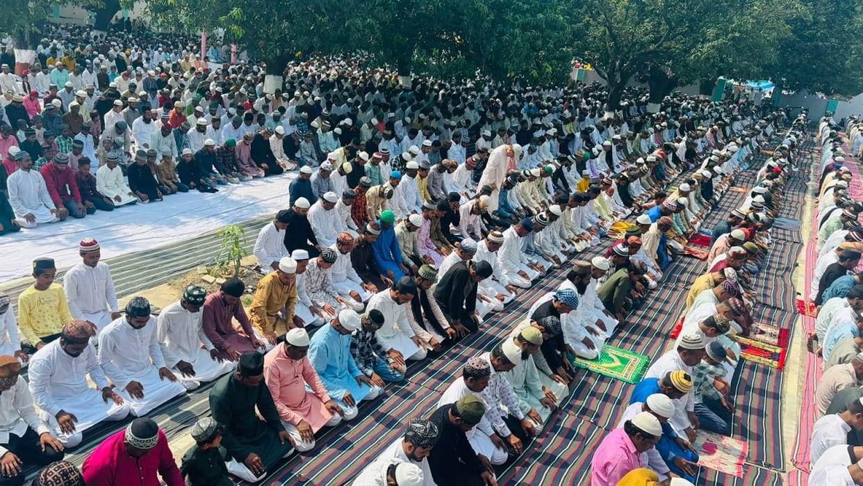 people Namaz offered at Idgah on eid ul adha 2025 in Pilibhit
