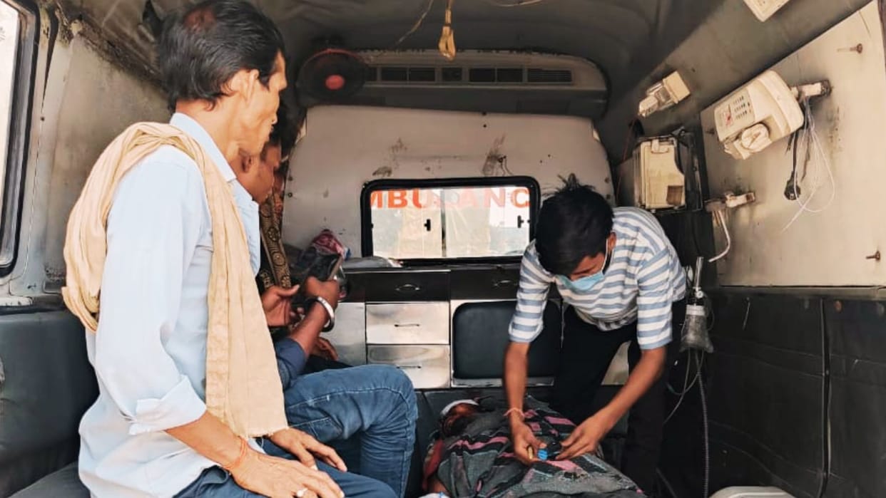 youth was attacked with sharp weapon in sonbhadra miscreants threw him in pit 30 stitches put on wounds