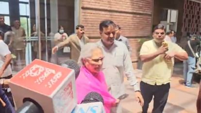 Rinku Priya Engagement in Lucknow: Gusests arrived in Hotel.