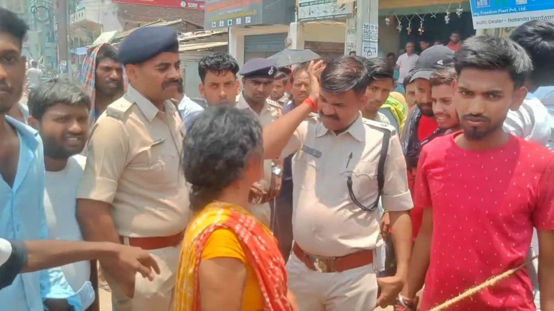 Nalanda News: Young man dies under suspicious circumstances, friends accused of murder by drugging; road Jam