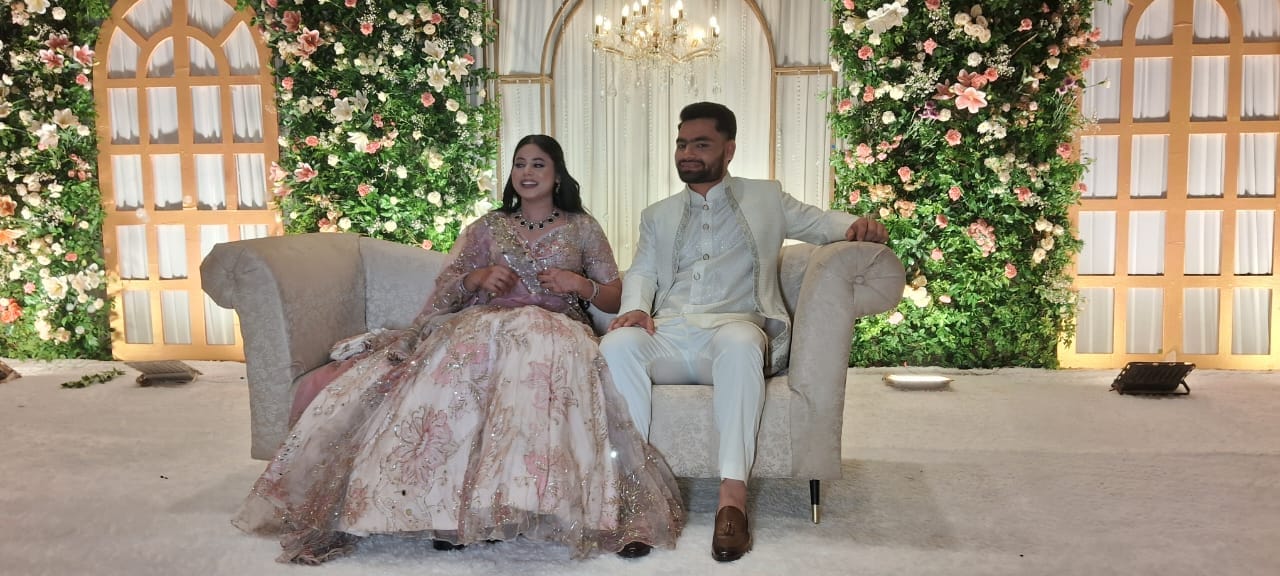 Rinku Singh Priya Saroj Engagement in Lucknow Photos: Guests Arrived in Hotel Akhilesh Yadav Rajiv Shukla