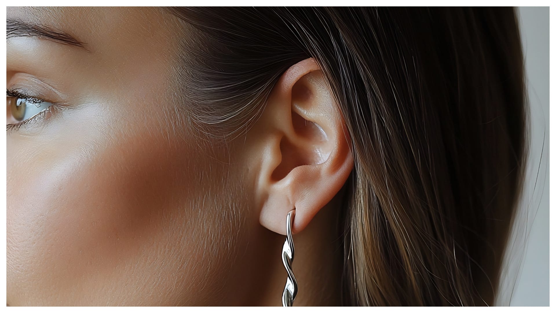 Lucky Ear Shapes What Your Ears Reveal About Your Personality and Future