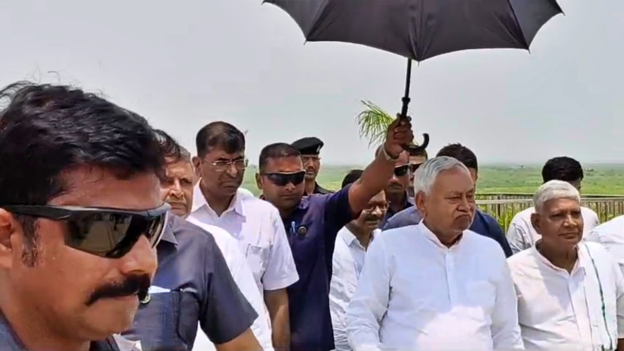 Bihar News: CM Nitish reached Bakhtiyarpur inspected Ganga Ghat project gave strict instructions to officials