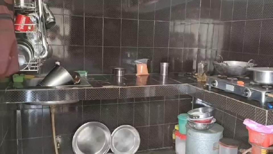 Criminals shot mother and son in Muradnagar son died