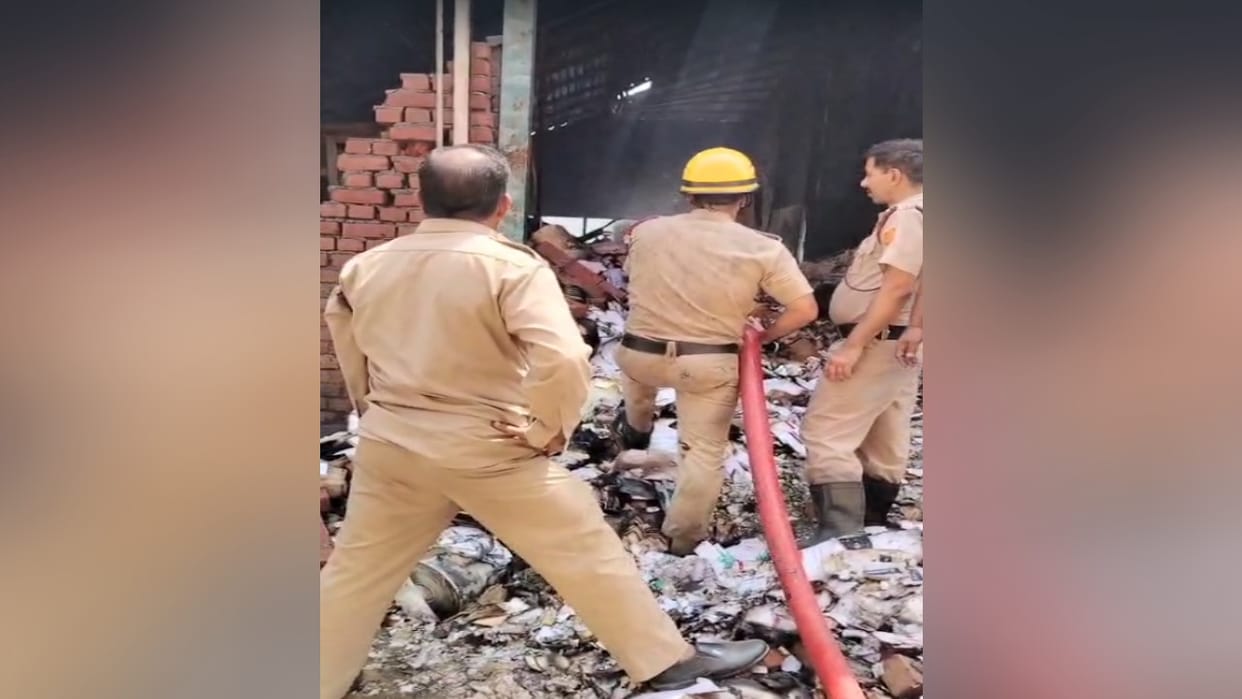 Sirmaur: Fire in Kala Amb's pharmaceutical industry causes loss of crores