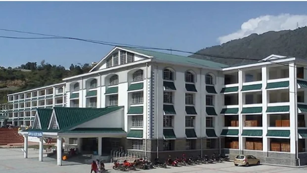 Show cause notice issued to Chamba Medical College management demanded to govt deployment of doctors