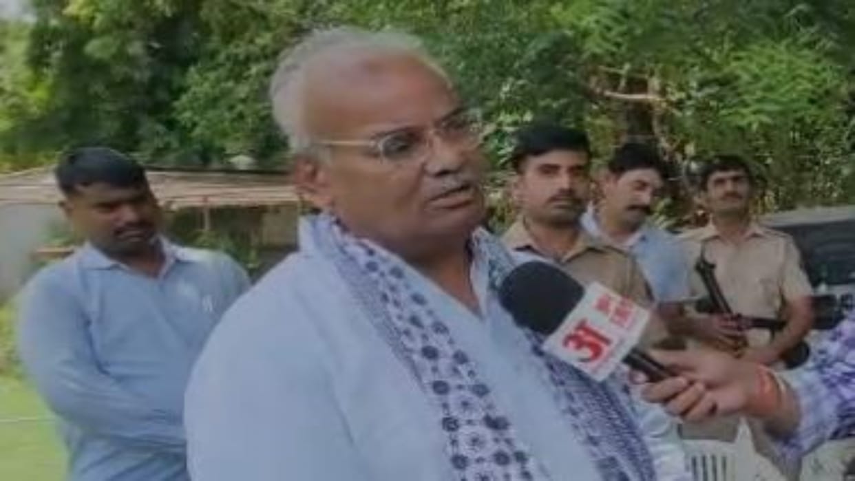 Rajasthan: Teacher Caught Offering Bribe to Education Minister, 5,000 Hidden in Sweet Box for Transfer Request