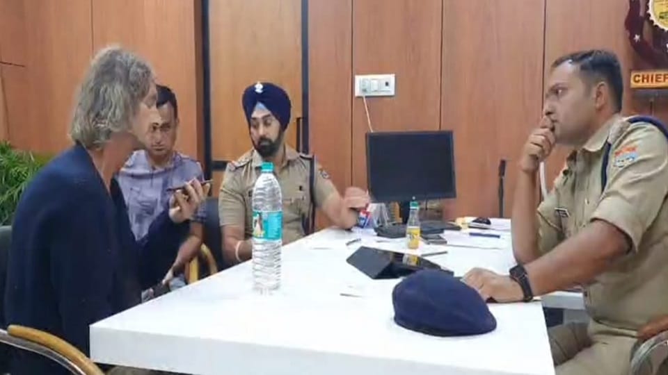 Injured German citizen found wandering in Garjia Ramnagar