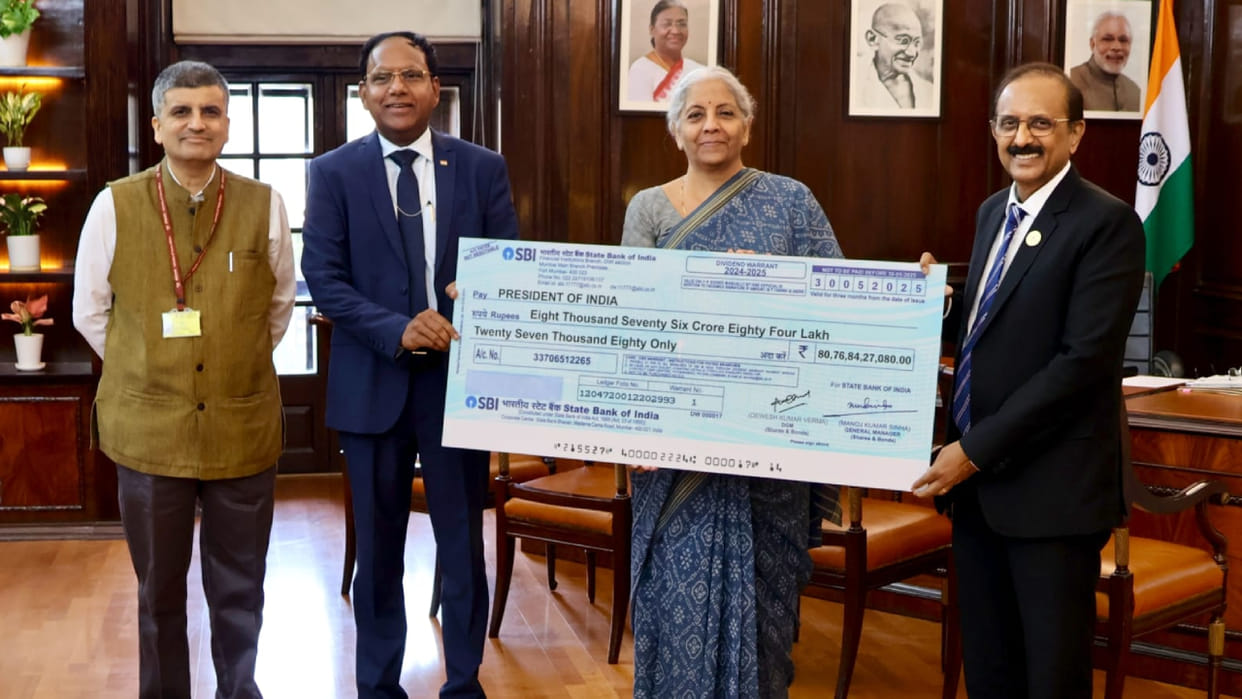 SBI pays Rs 8,076.84 cr dividend to govt for FY25