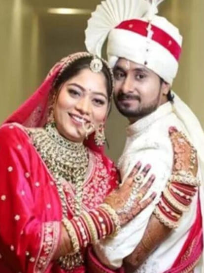Wife Sonam turns out to be Raja's murderer