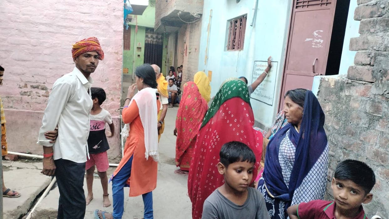 Bihar : Father along with children committed suicide case by train faridabad jamui lakhisarai bihar police